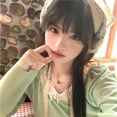 伊朗三面戏剧人生